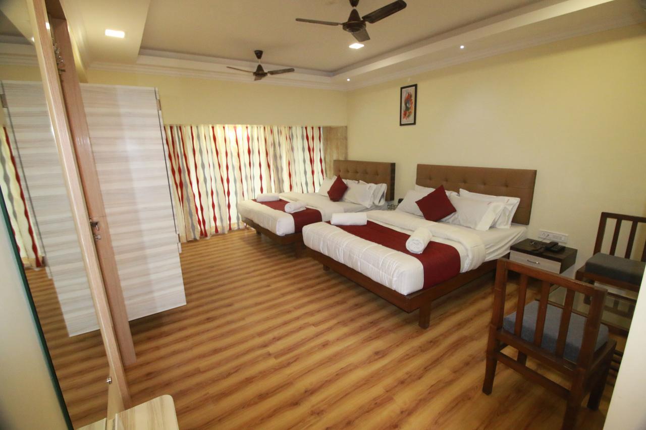 Hotel Alfa International Near Nanavati Hospital Mumbai Near Airport Mumbai Near Juhu Beach Dış mekan fotoğraf