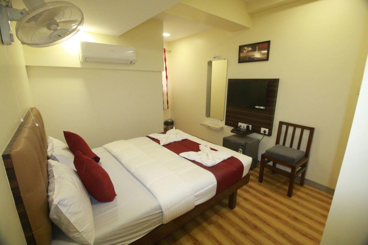 Hotel Alfa International Near Nanavati Hospital Mumbai Near Airport Mumbai Near Juhu Beach Dış mekan fotoğraf